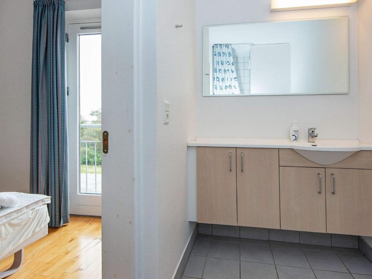 6 Person Holiday Home In H Jer Hojer Bagian luar foto